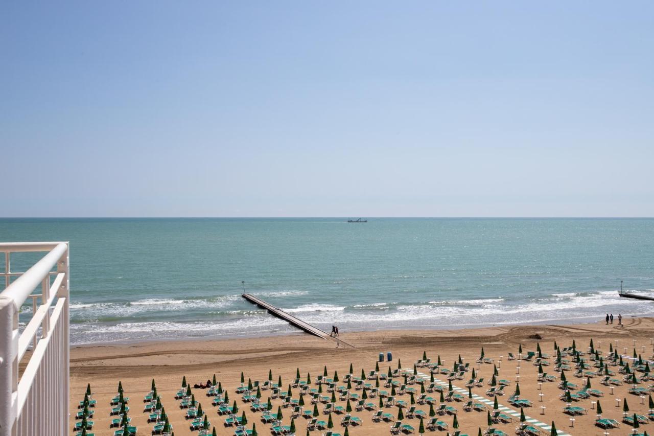 Hotel Ancora Lido di Jesolo Esterno foto