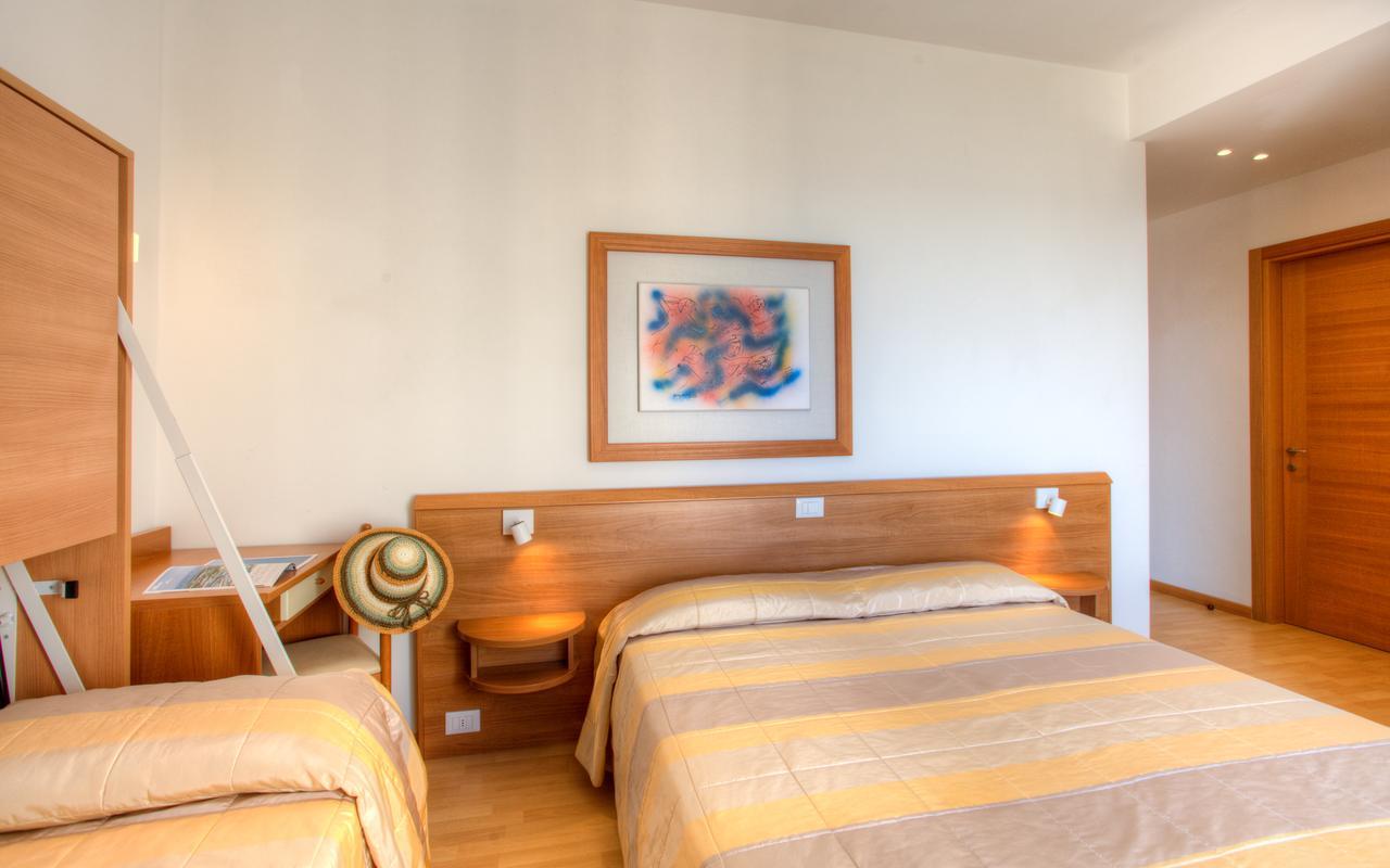 Hotel Ancora Lido di Jesolo Esterno foto