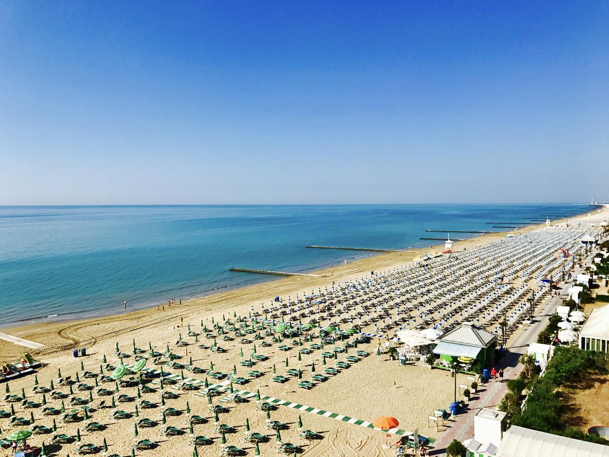 Hotel Ancora Lido di Jesolo Esterno foto